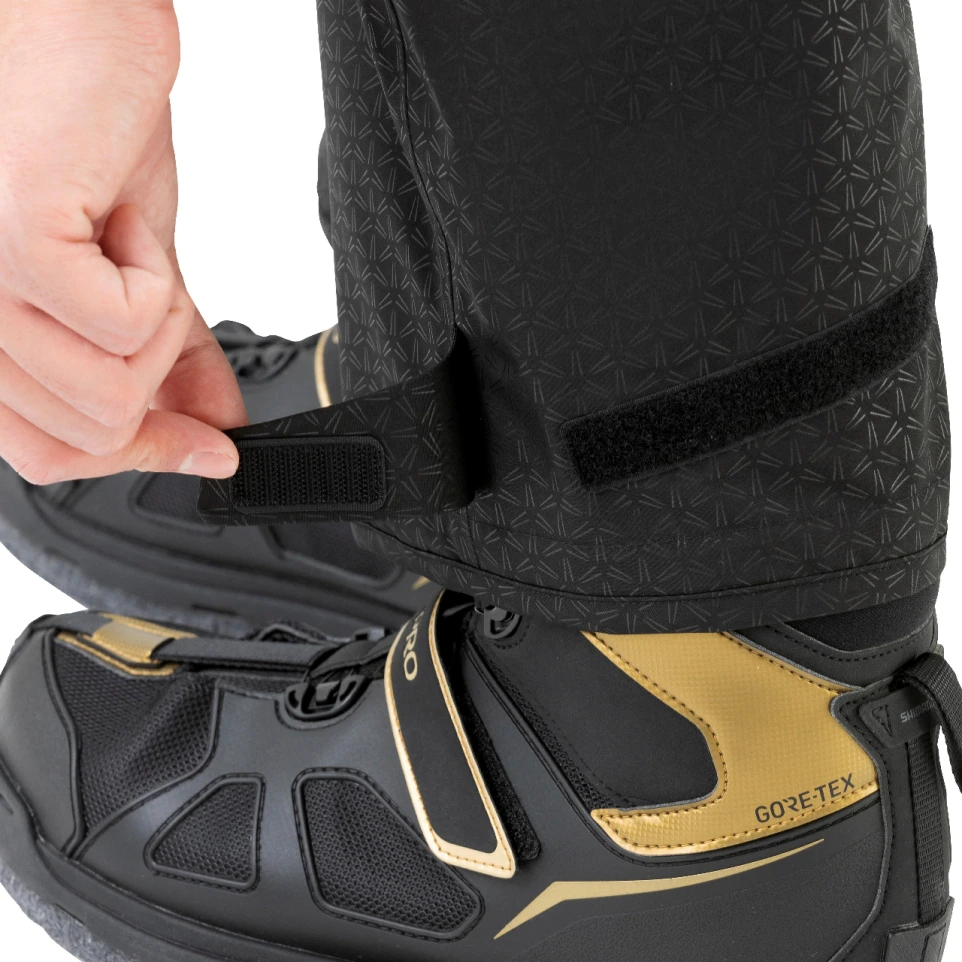 22 RB-113V NEXUS GORE-TEX 保暖防水釣魚套裝