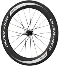 全新 DURA-ACE 讓您更加專注、操控和自信